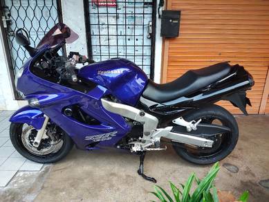 Kawasaki zzr discount 1100 for sale