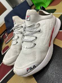 Fila sneakers outlet malaysia