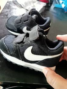 Kasut deals nike baby