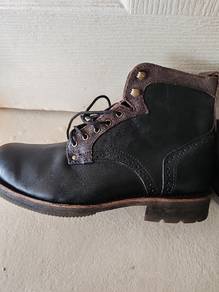 Caterpillar hotsell vern boots