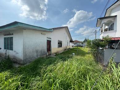 End Lot Single Storey Taman Pokok Mangga 3200sqft