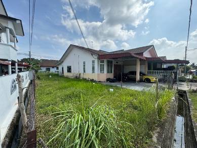 End Lot Single Storey Taman Pokok Mangga 3200sqft