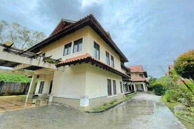 Freehold 2 Storey Detached House @ Sungai Penchala/ TTDI