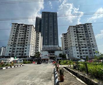 FOR SALE BELOW MARKET PRICE!!! Avant Court Condominium