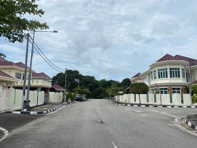 Bungalow House at Balik Pulau