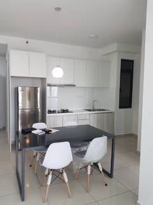 Kenwingston Square ,Cyberjaya, 2 bedroom 350k for sale