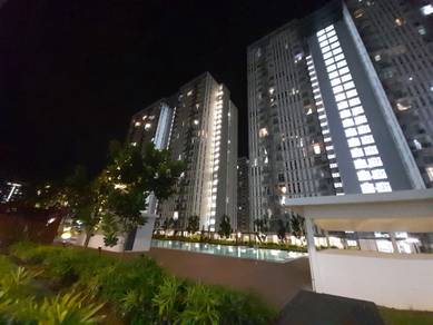 Low floor Lakefront Home Cyberjaya