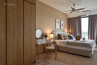 Equine Park【2 Bedroom】Full Loan ,Bulanan RM9XXK ONLY ! Next To MRT !