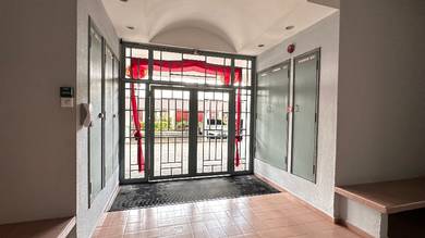 Bigger Condo Unit At Klebang Gold Coast