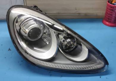 Porsche Cayenne 957 Headlamp Headlight