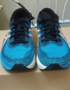 Asics running on sale shoes 2013 malaysia