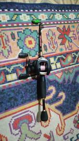 PENN DETONATOR SLOW PITCH JIGGING CASTING ROD 