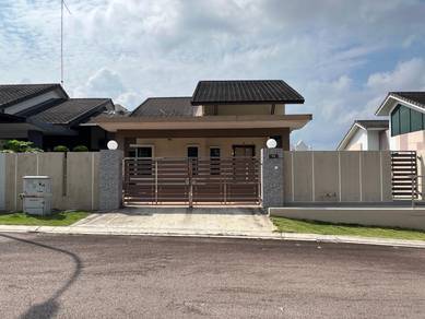 RENOVATED EXTENDED 1 sty Semi D Taman Delima 3 GATED GUARDED Kluang