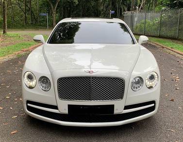 Bentley FLYING SPUR V8 4.0 (A)