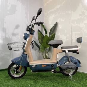 LEM Q6 electric scooter in KL Malaysia