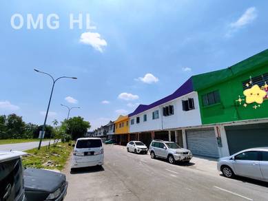 Pandamaran Jalan Selat Selatan Ground floor shop 20x80 for rent
