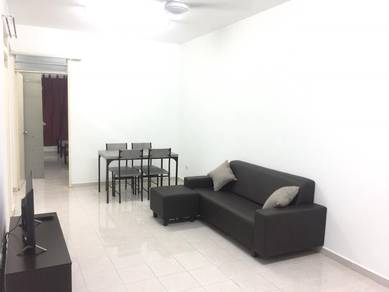 Fully furnish room and single bed at Mentari Court, Bandar Sunway