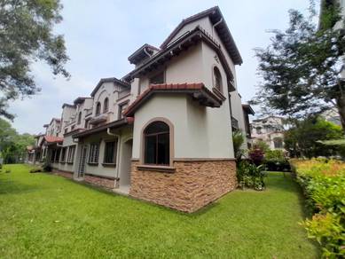 3 Storey Superlink End Lot Well Maintain Diamond Residence Semenyih
