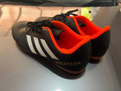 Kasut futsal adidas store predator