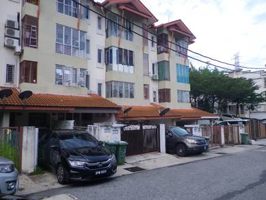 Selangor Selayang Taman Amansiara Ground Floor Townhouse For Rent