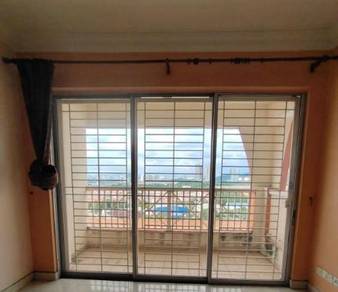 Koi Tropika Puchong with kitchen cabinet with 2 car parks for rent