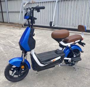 LEM Q5 electric scooter labuan Malaysia