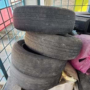 1 Set Tayar Toyo R16