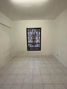 Park Avenue Apartment Tampoi Corner Lot Good Location FOR SALE