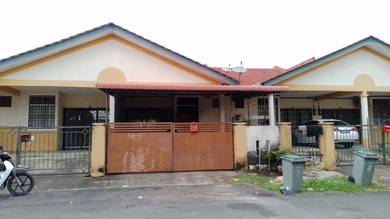 Depan Belakang Extended Teres Setingkat dijual Taman Intan Duyung PD
