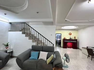 Taman Kepong 2 Storey Well Maintain Terrace House For Sale