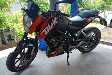 Ktm 200 deals duke 2015 price