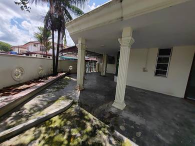 Taman Mutiara Rini, Jalan Jasa / 2 Storey corner lot house for sale