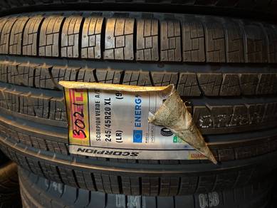 245/45/20 Pirelli Scorpion Verde Range Rover
