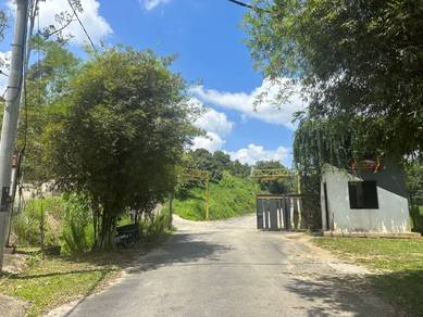 Karak Bentong agriculture land guarded
