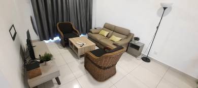Skysuite / JB Town / Nearby CIQ / 2 beds / below market / Renovated