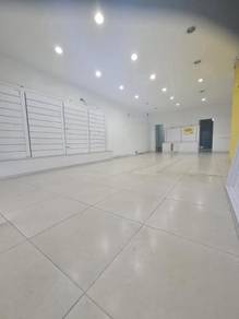 Kedai sewa tingkat bawah