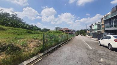 LAND FOR SALE: Banglo Lot Jalan Cahaya 3,  TTDI KL