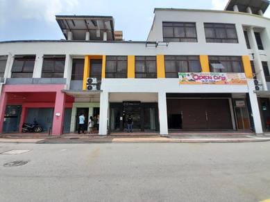 Ground floor shop for rent Palm spring kota damansara, Petaling jaya