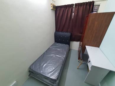 Room Rental , DOUBLE STOREY TERRACE HOUSE, Seksyen 17, Petaling Jaya