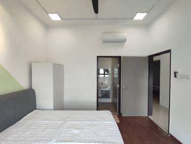[Free Utility] Skyville Benteng 8 Fully Furnished Medium Room For Rent