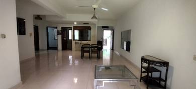 First floor basic unit at Greenfront, Cyber Height Villa