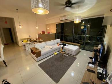 Corner Unit Skyvilla Condo D'Island Puchong South Fully Reno