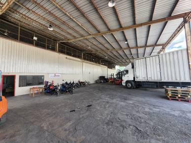 [RENT] LAND AREA 2.4 ACRES Warehouse cum Store Yard Subang Jaya