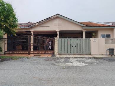Single storey house for sale No 69 Jln Cemara-5 Saujana Utama