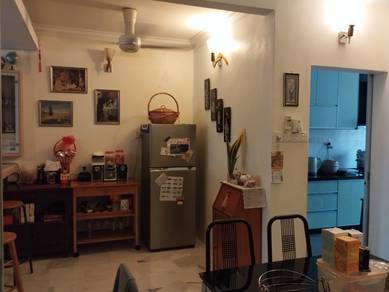 Single storey house for sale No 69 Jln Cemara-5 Saujana Utama