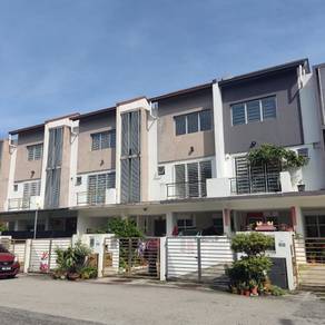 Cascadia Townhouse, Tasik Prima Puchong, Lake Vista, Ground Floor