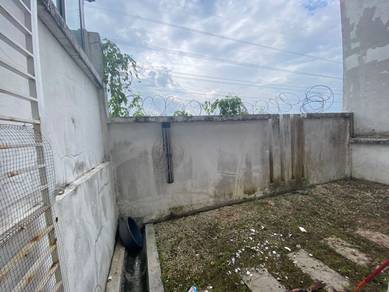 Laman & bayu Townhouse First Floor like Single Storey with Back Land