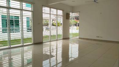 Double storey semi -D house taman Emas Dengkil selangor
