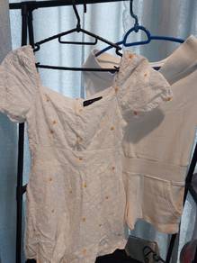 casual/beach lady wear