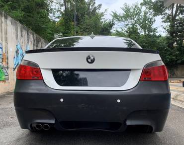 5-Series E60 M Sport Spoiler Glossy Black Bodykit